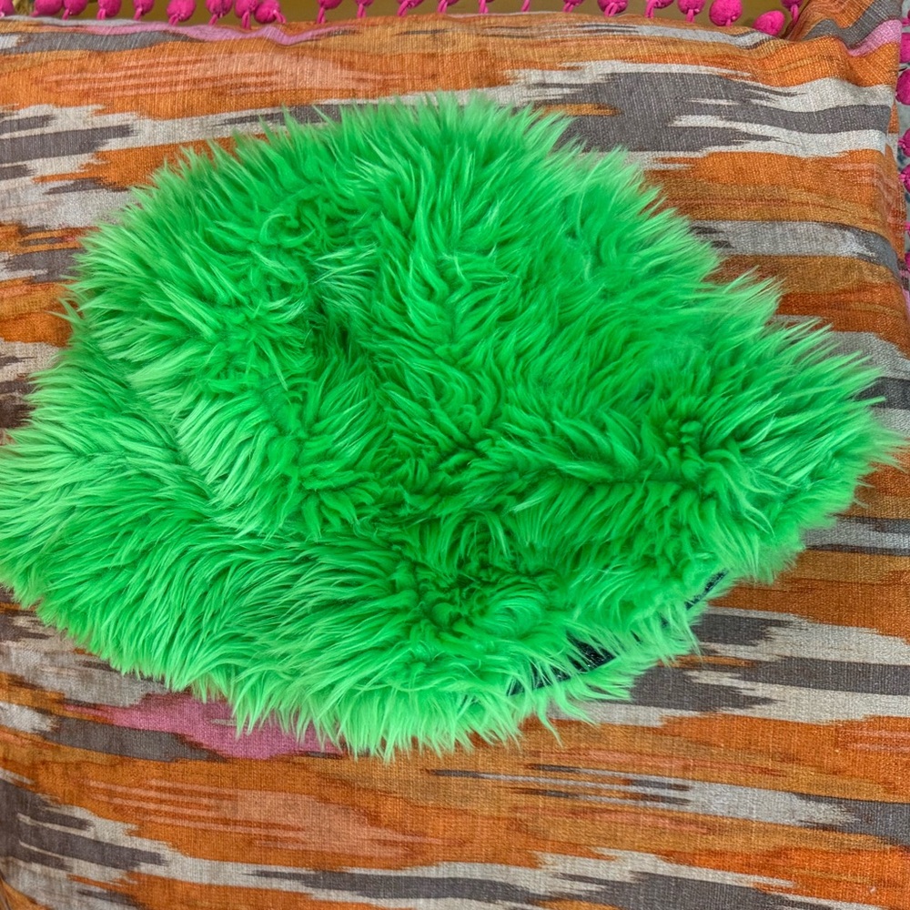 MSGM Brat Green Fur Hat :)
